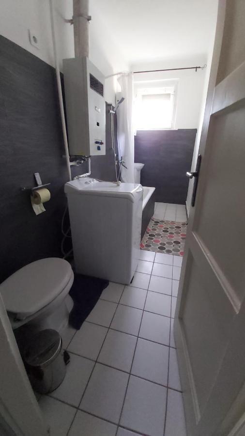 FREE PARKING - Tisza-parti Napfény Apartman Szeged Exterior foto