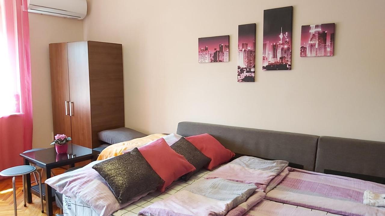 FREE PARKING - Tisza-parti Napfény Apartman Szeged Exterior foto
