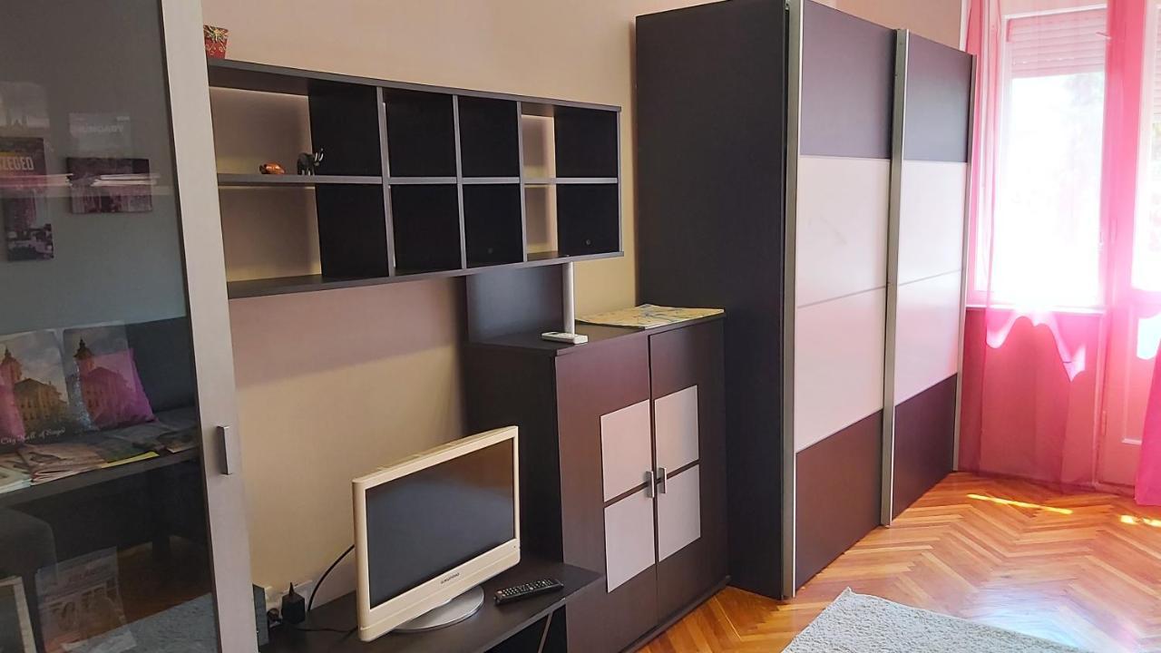 FREE PARKING - Tisza-parti Napfény Apartman Szeged Exterior foto