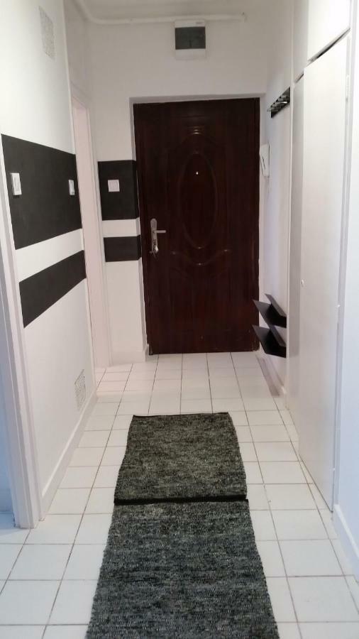 FREE PARKING - Tisza-parti Napfény Apartman Szeged Exterior foto