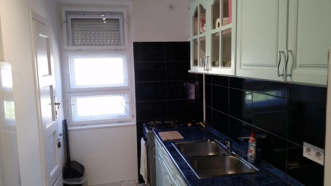 FREE PARKING - Tisza-parti Napfény Apartman Szeged Exterior foto